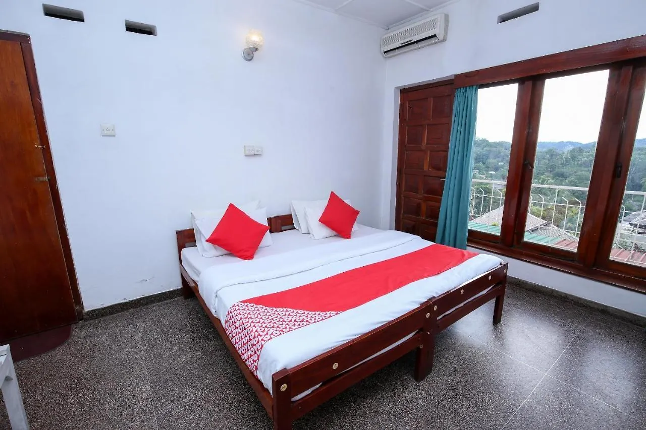 Oyo 436 Sandakelum Tourist Guest House Kandy Sri Lanka